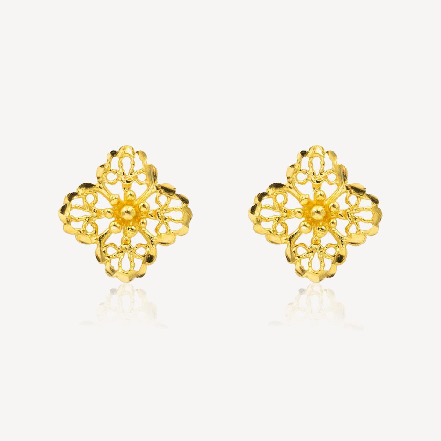916 Gold Flower Ear Studs