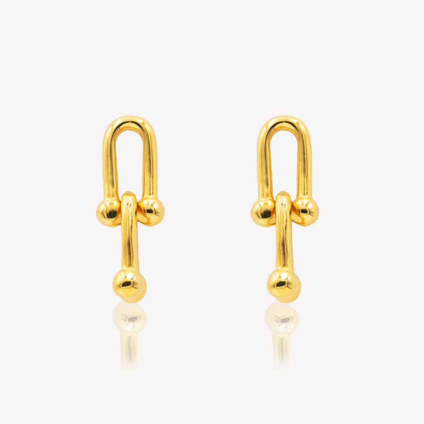 916 Gold Hardware Ear Studs