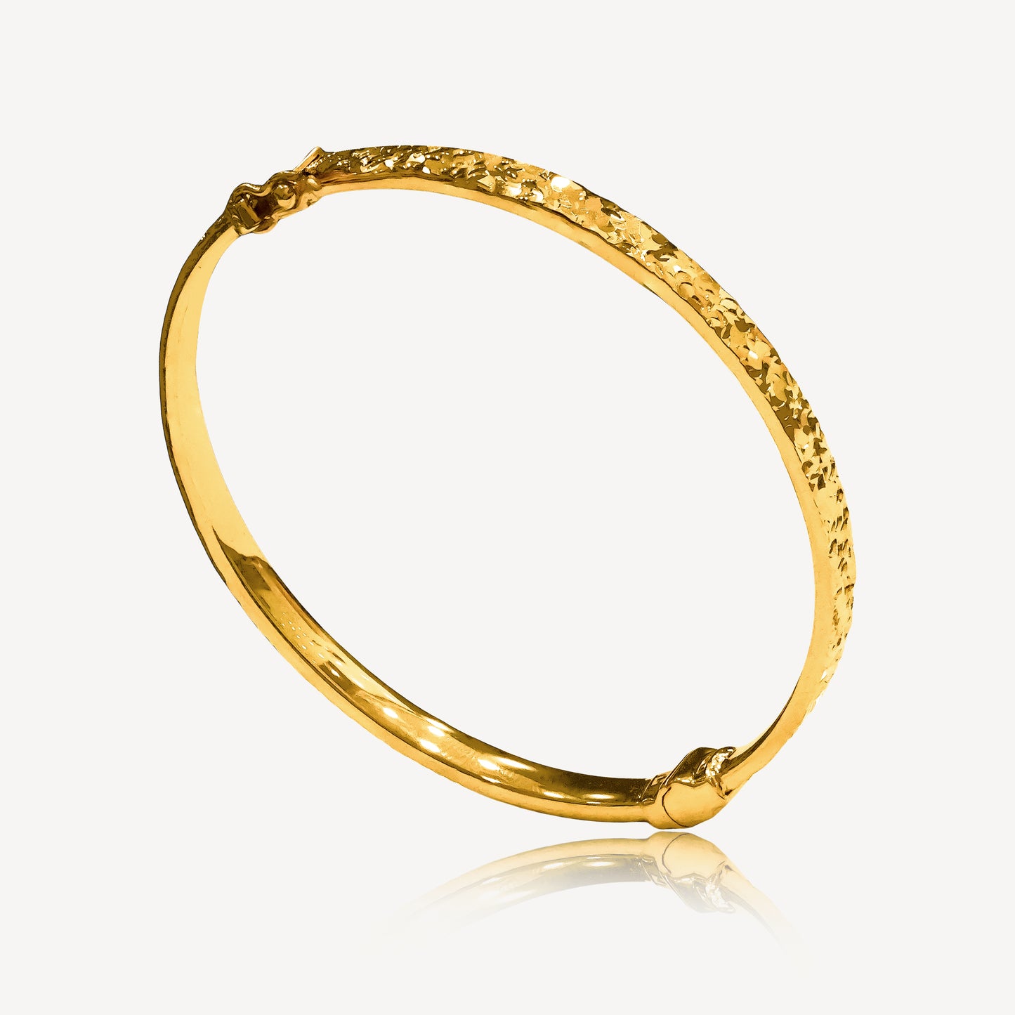 916 Gold Crushed Ice Bangle
