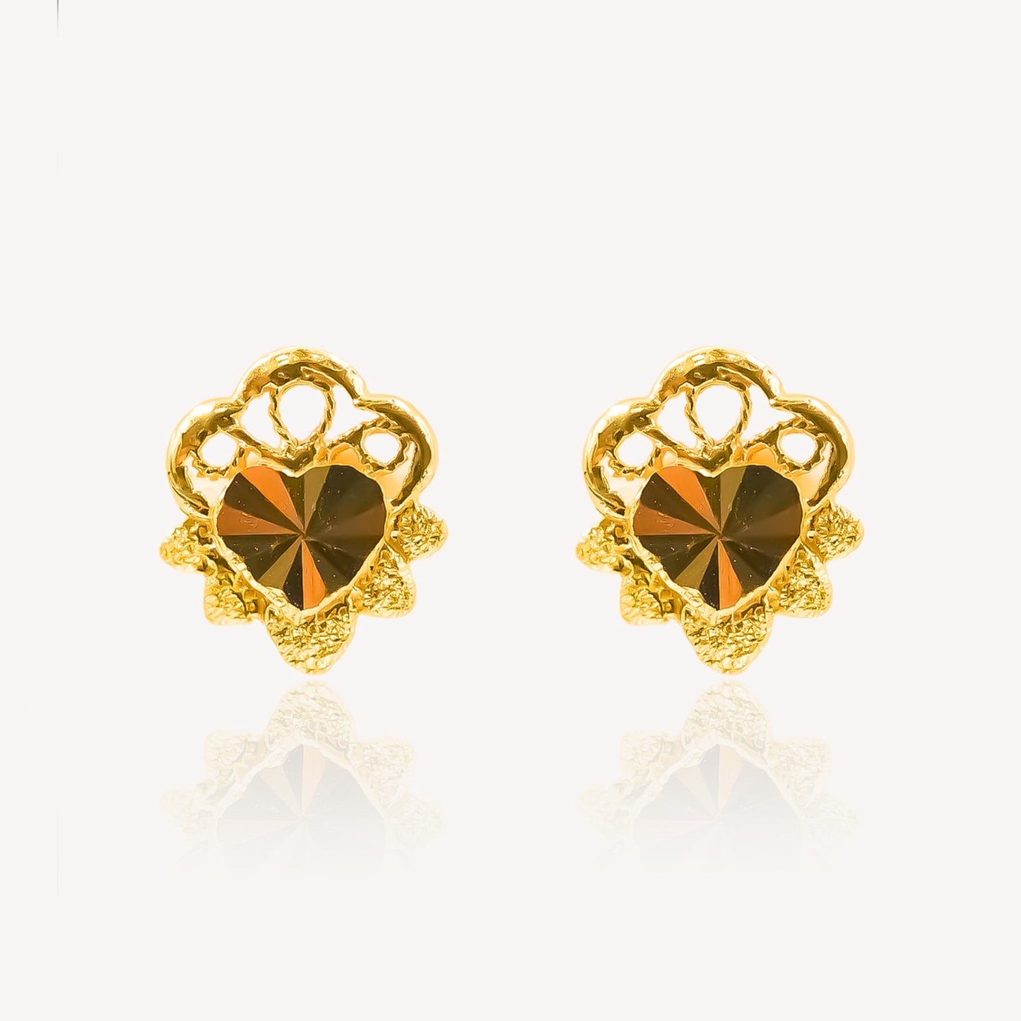 916 Gold Dazzling Dreams Ear Studs