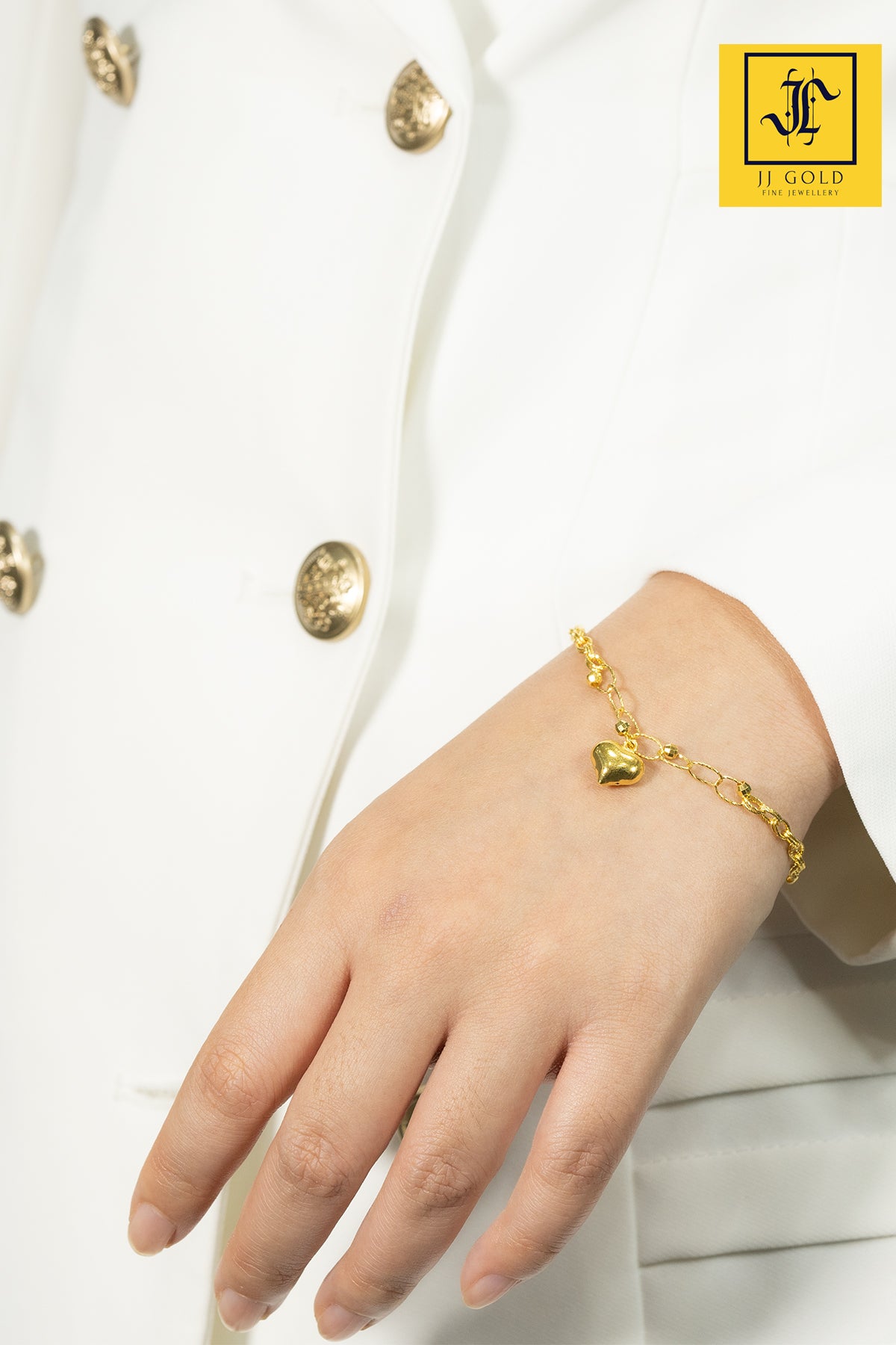 916 Gold Delicate Heart Bracelet