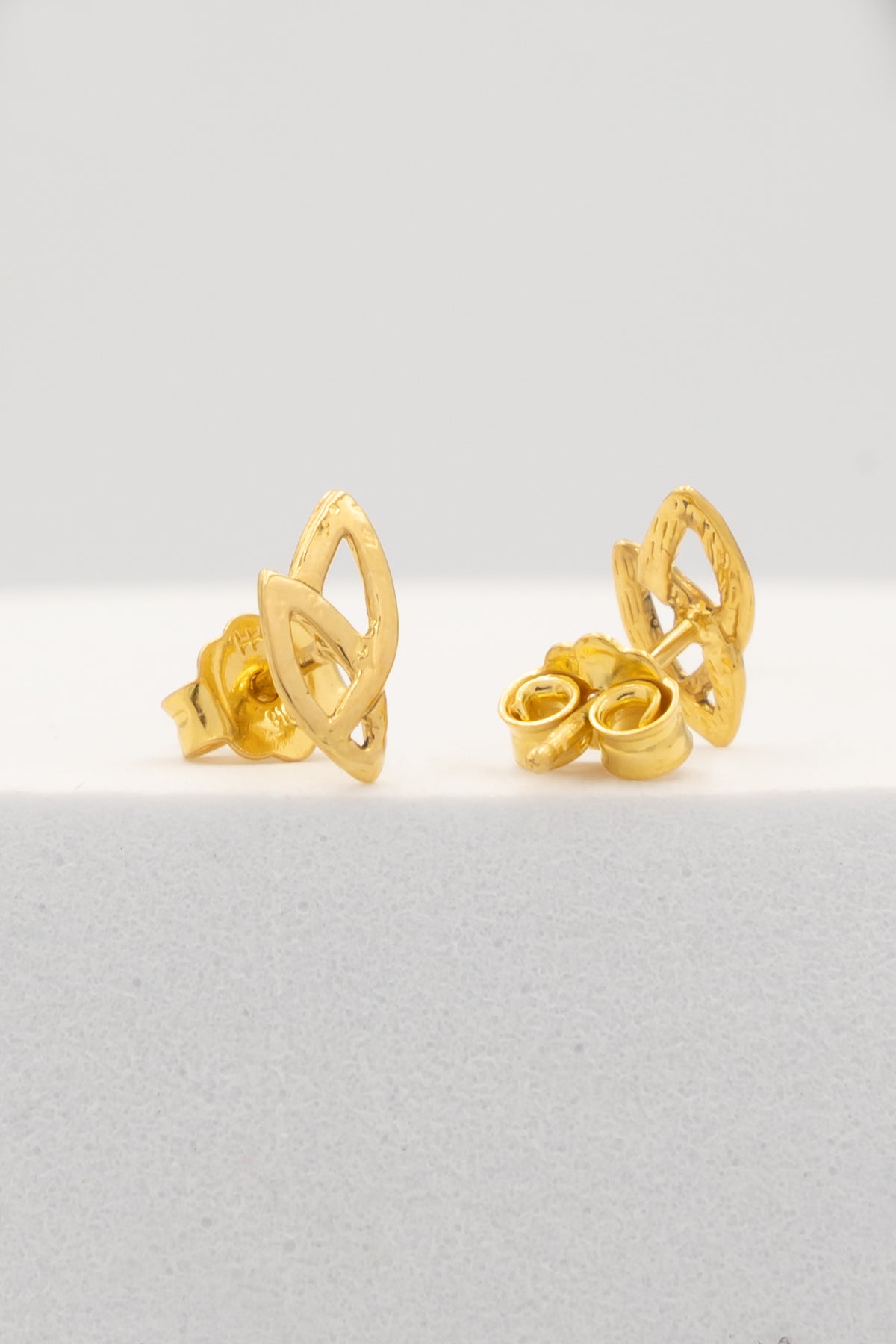 916 Gold Lisa Ear Studs