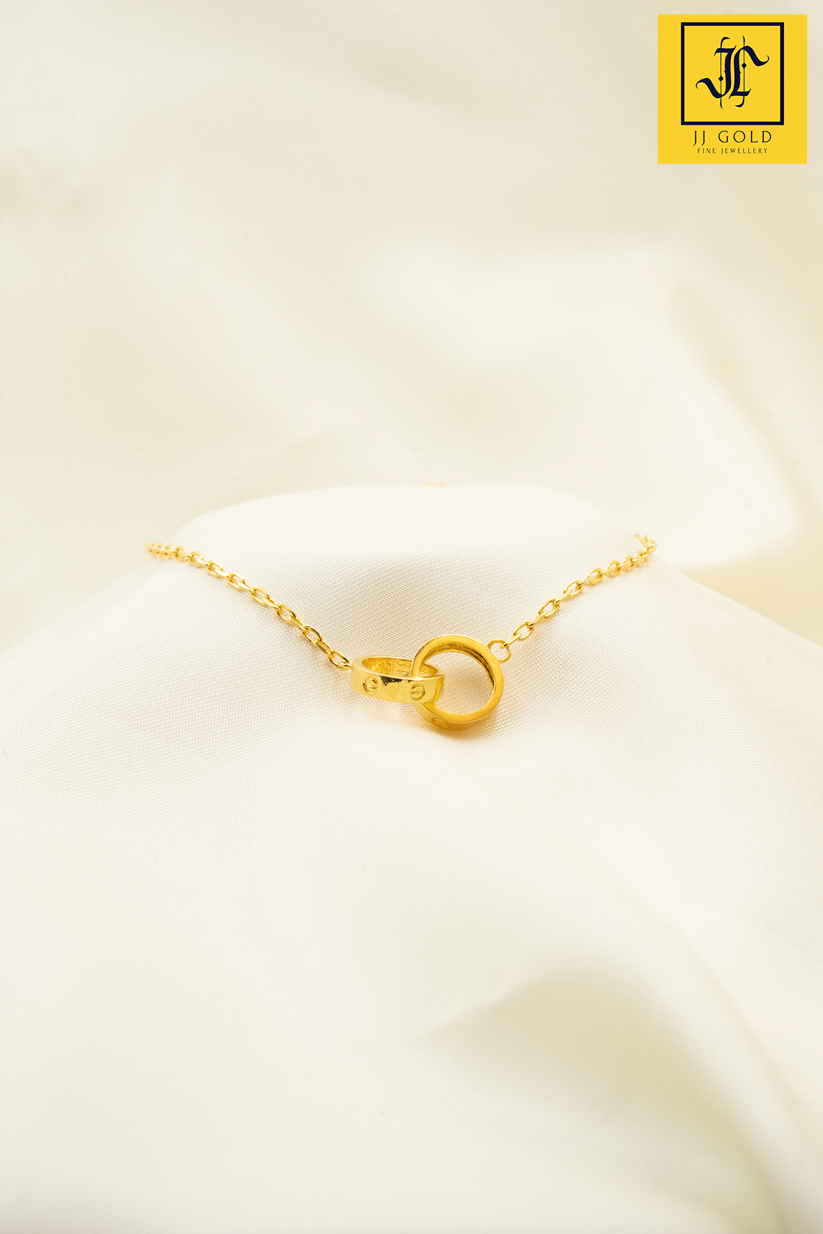 916 Gold Interlock Bracelet