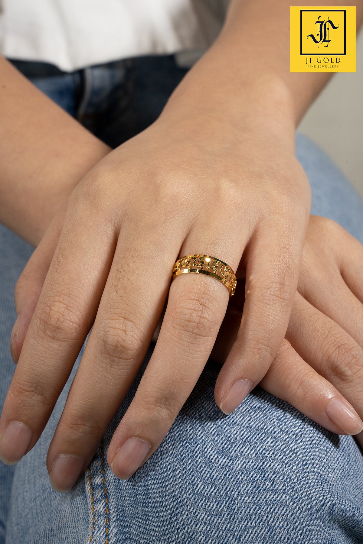 916 Gold Wanzi Ring