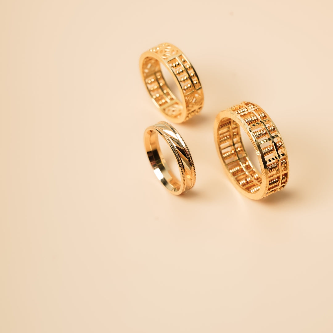 916 Gold Rivet Ring