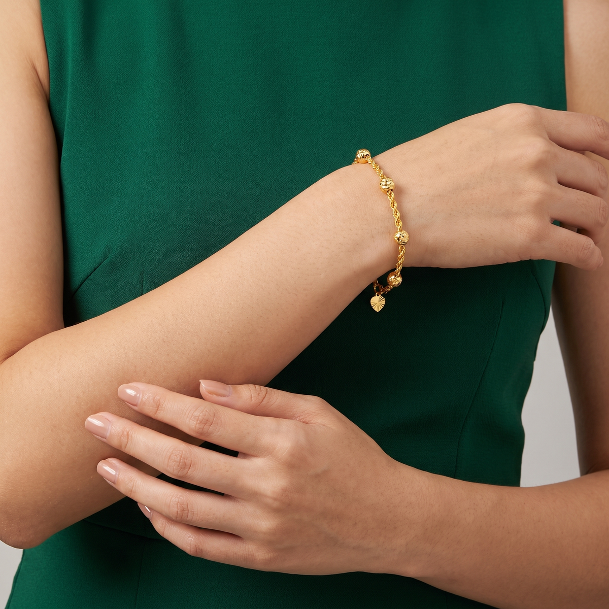 916 Gold Hollow Rope Ball Bracelet