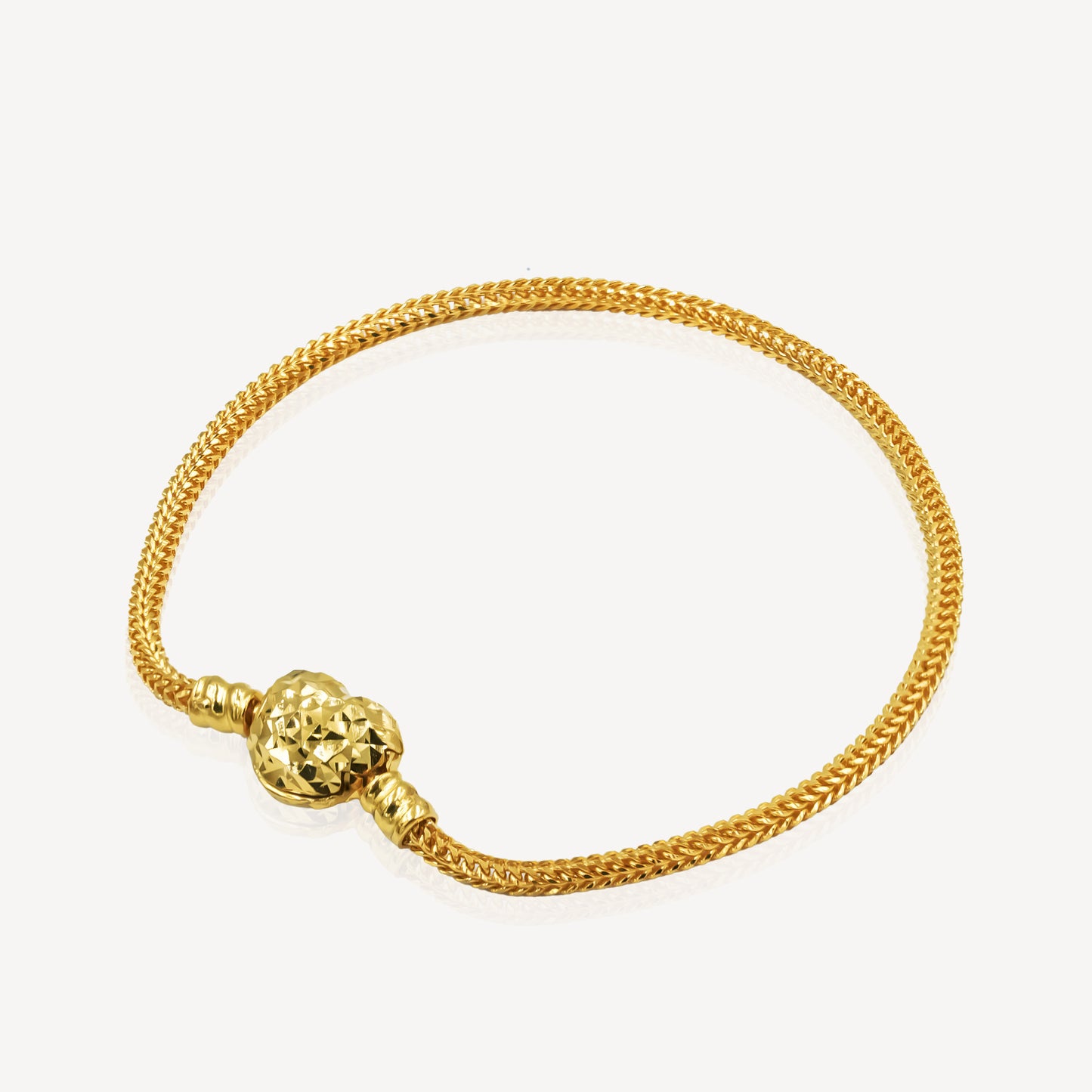 916 Gold Love Embrace Bracelet