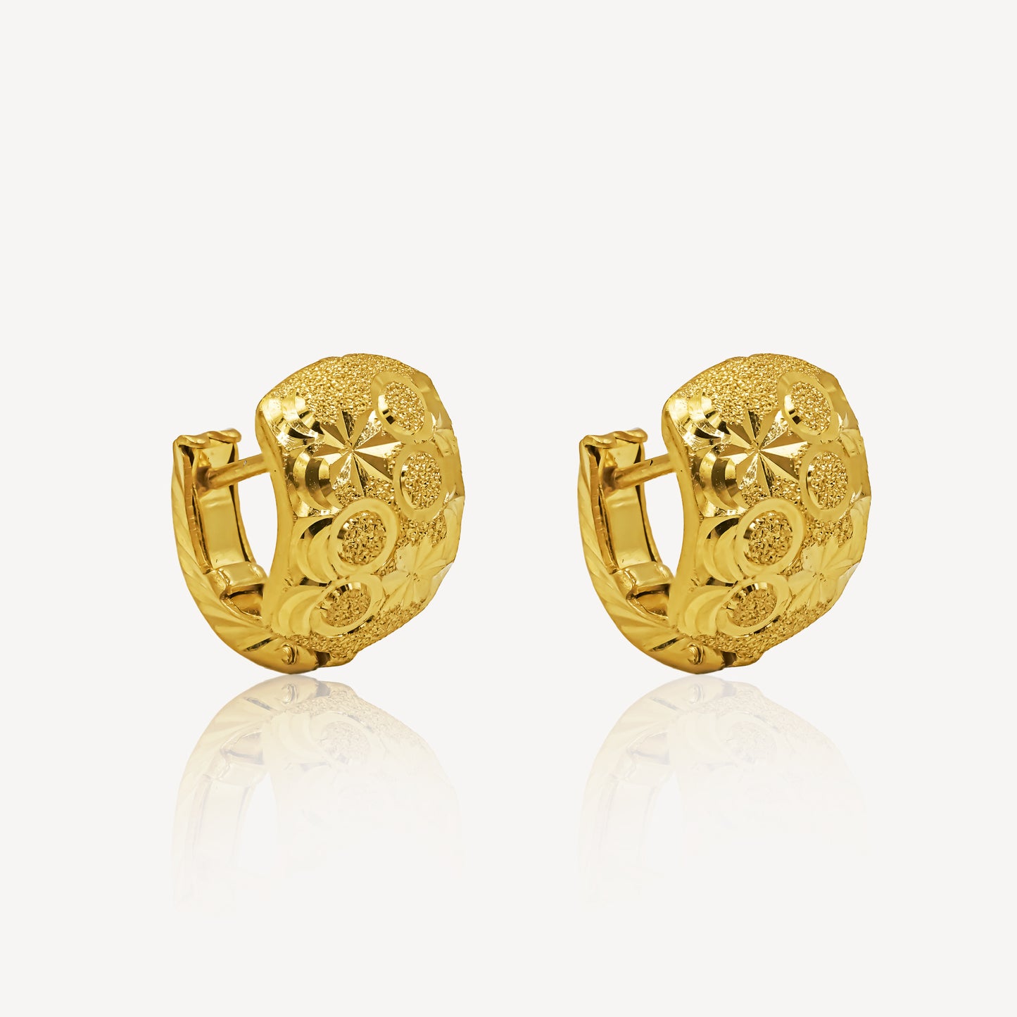 916 Gold Grandeur Loop Earrings