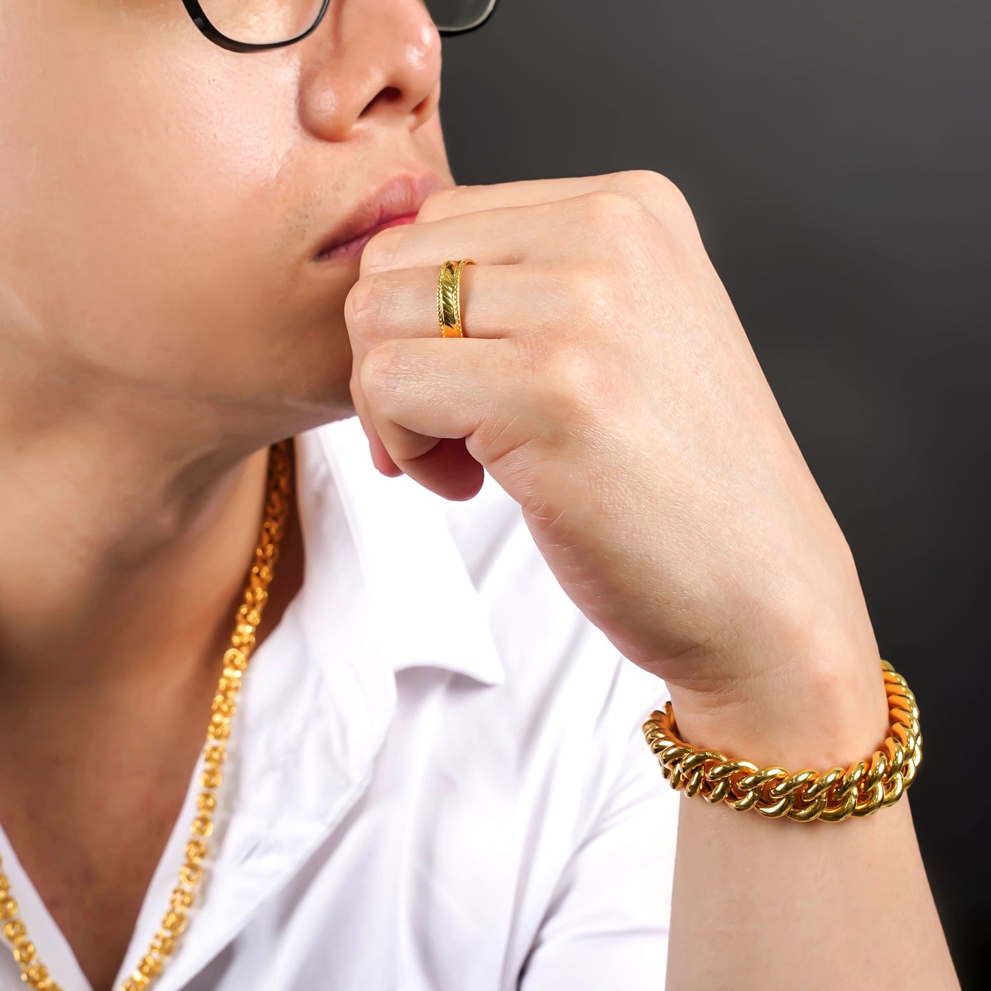 916 Gold Naelis Ring