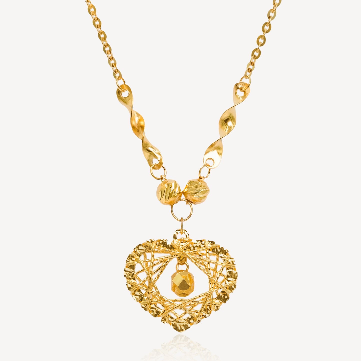 916 Gold Nestled Hearts Necklace