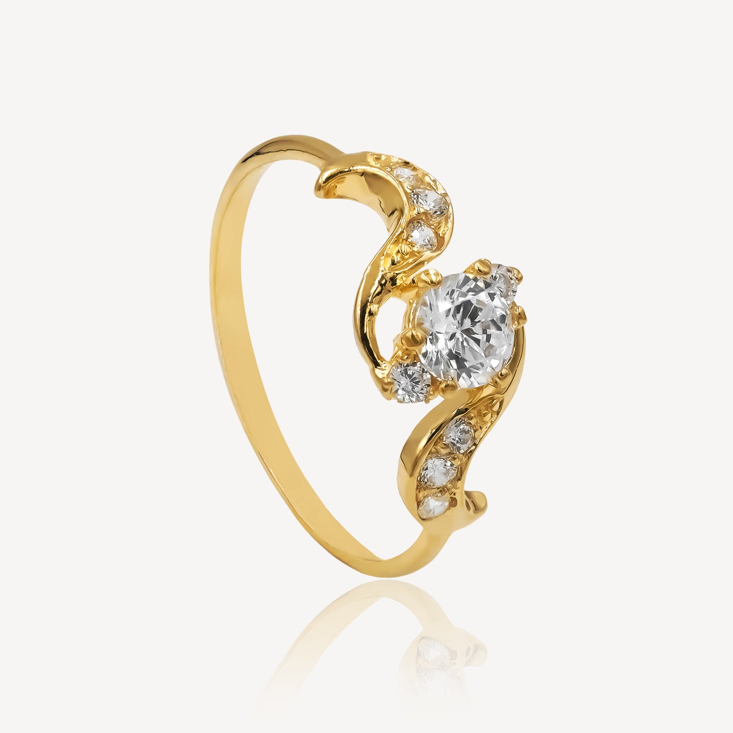 916 Gold Alessia Twirl Diamond Ring