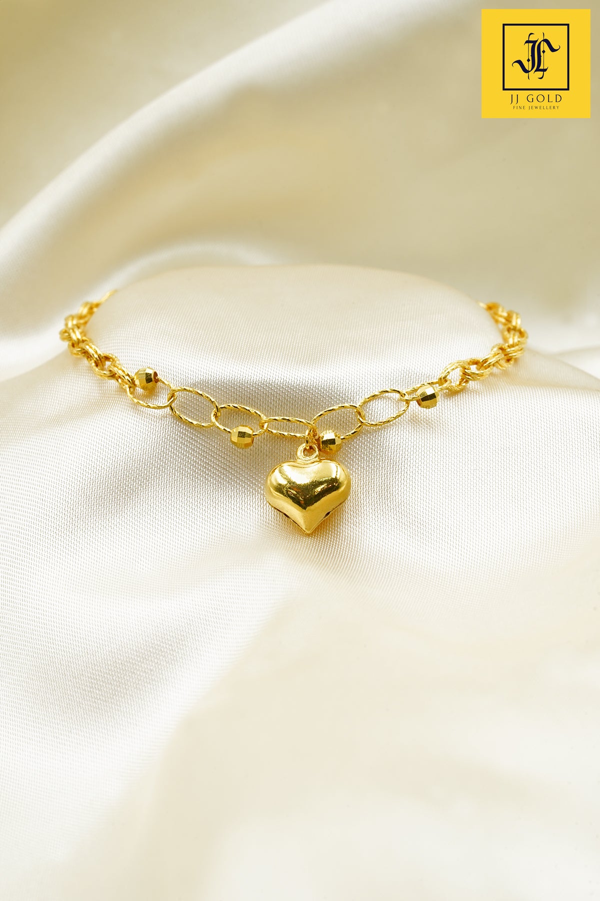 916 Gold Delicate Heart Bracelet