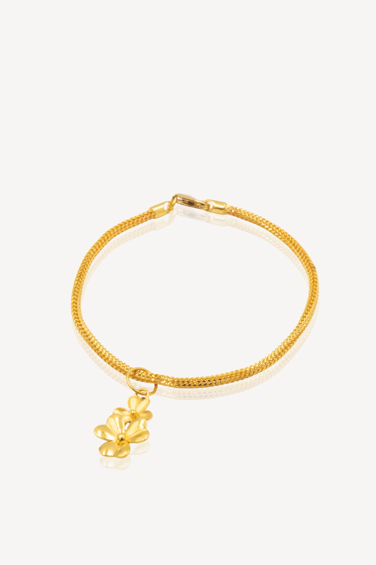 916 Gold flower charm for woman